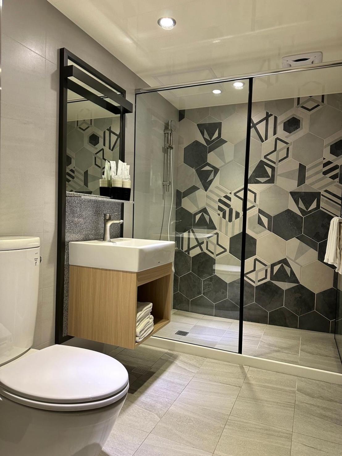 享住新大華館 Hotell Keelung Eksteriør bilde